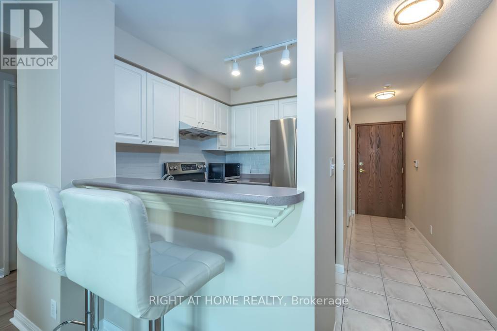 716 - 11 Lee Centre Drive, Toronto, Ontario  M1H 3J5 - Photo 10 - E12185264