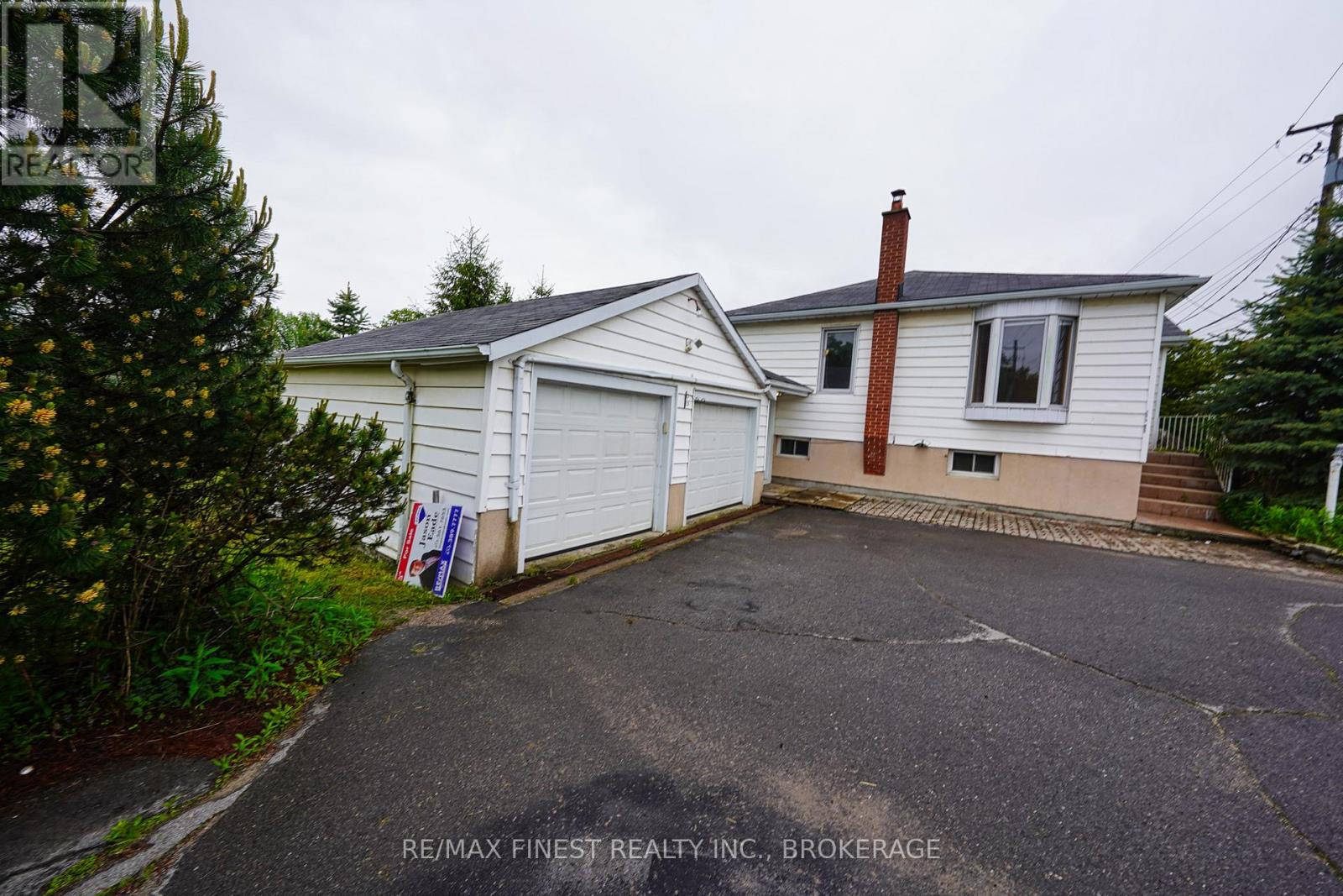 2073 Bath Road, Kingston, Ontario  K7M 8V9 - Photo 2 - X12185310