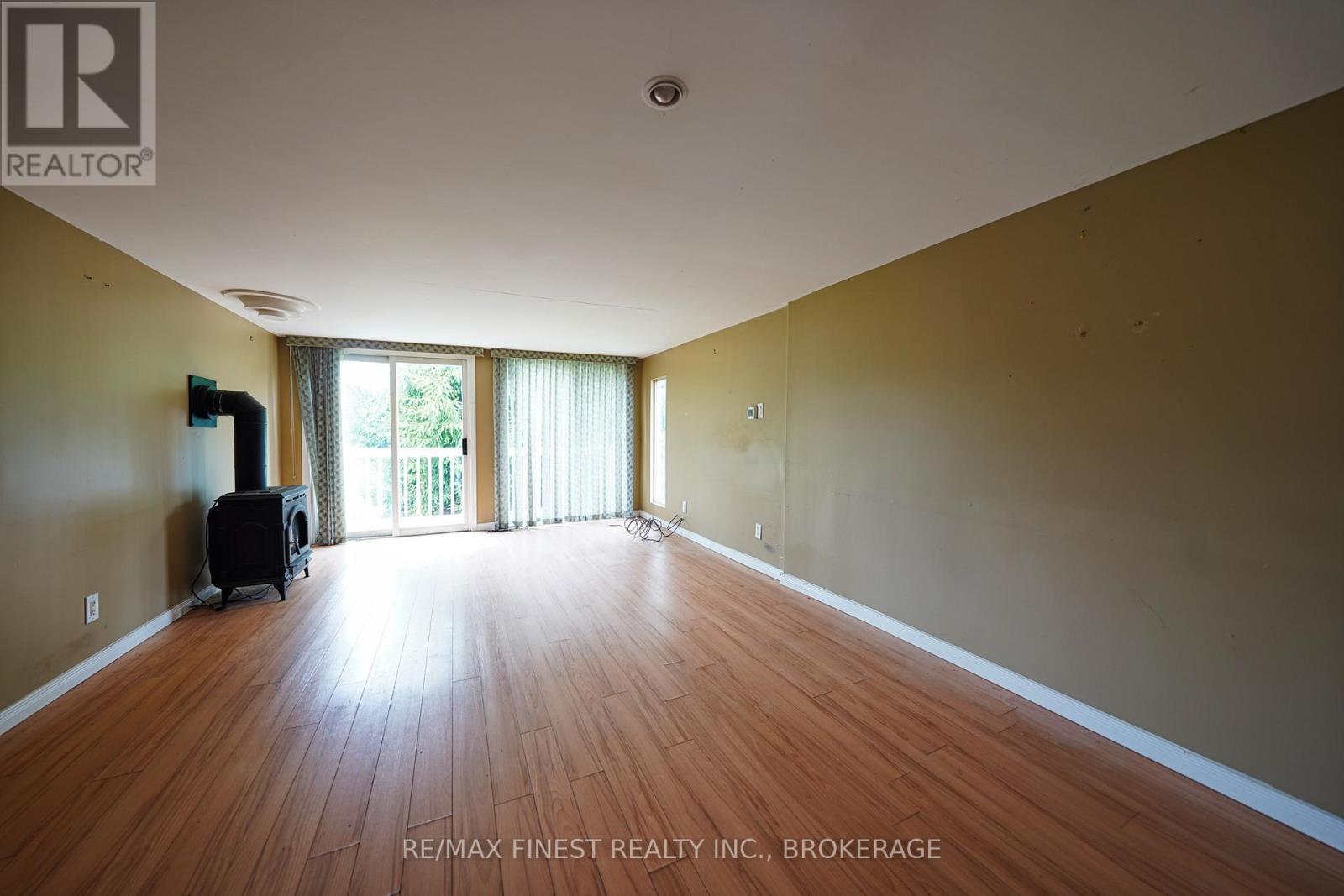 2073 Bath Road, Kingston, Ontario  K7M 8V9 - Photo 4 - X12185310