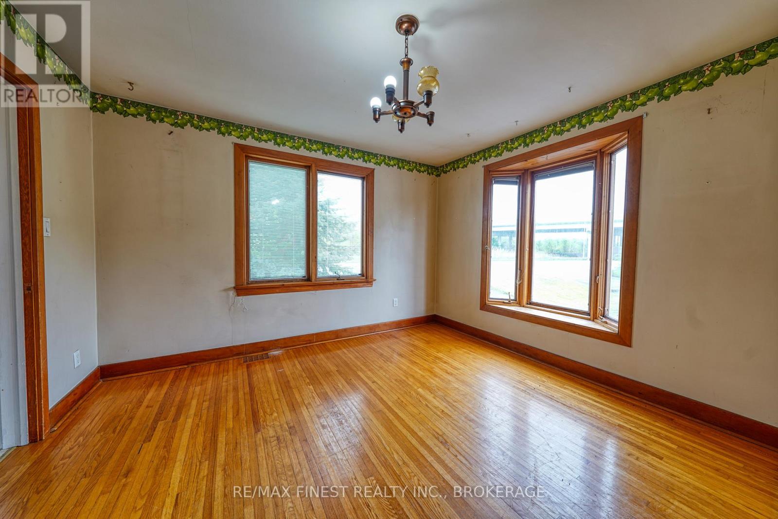 2073 Bath Road, Kingston, Ontario  K7M 8V9 - Photo 7 - X12185310