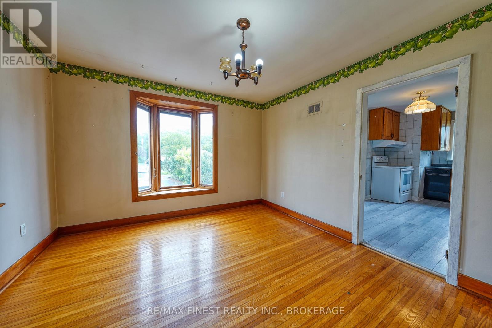 2073 Bath Road, Kingston, Ontario  K7M 8V9 - Photo 8 - X12185310