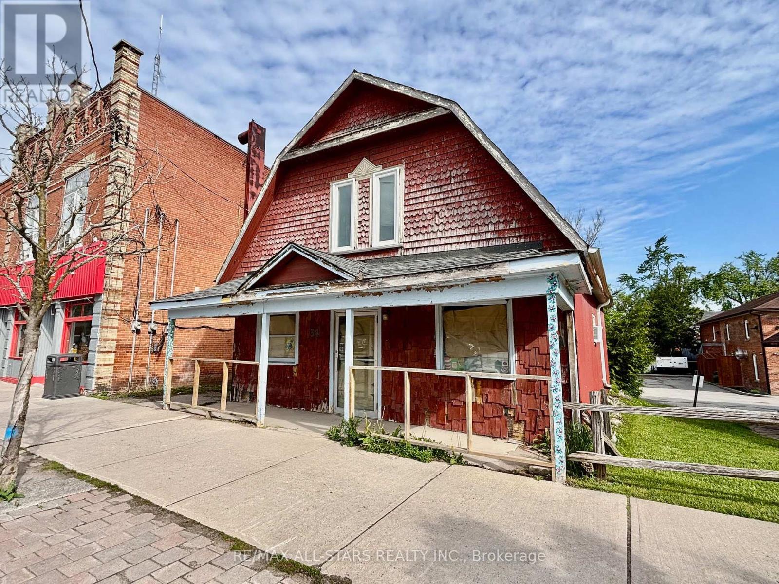 34 Cameron Street E, Brock, Ontario  L0E 1E0 - Photo 2 - N12185228