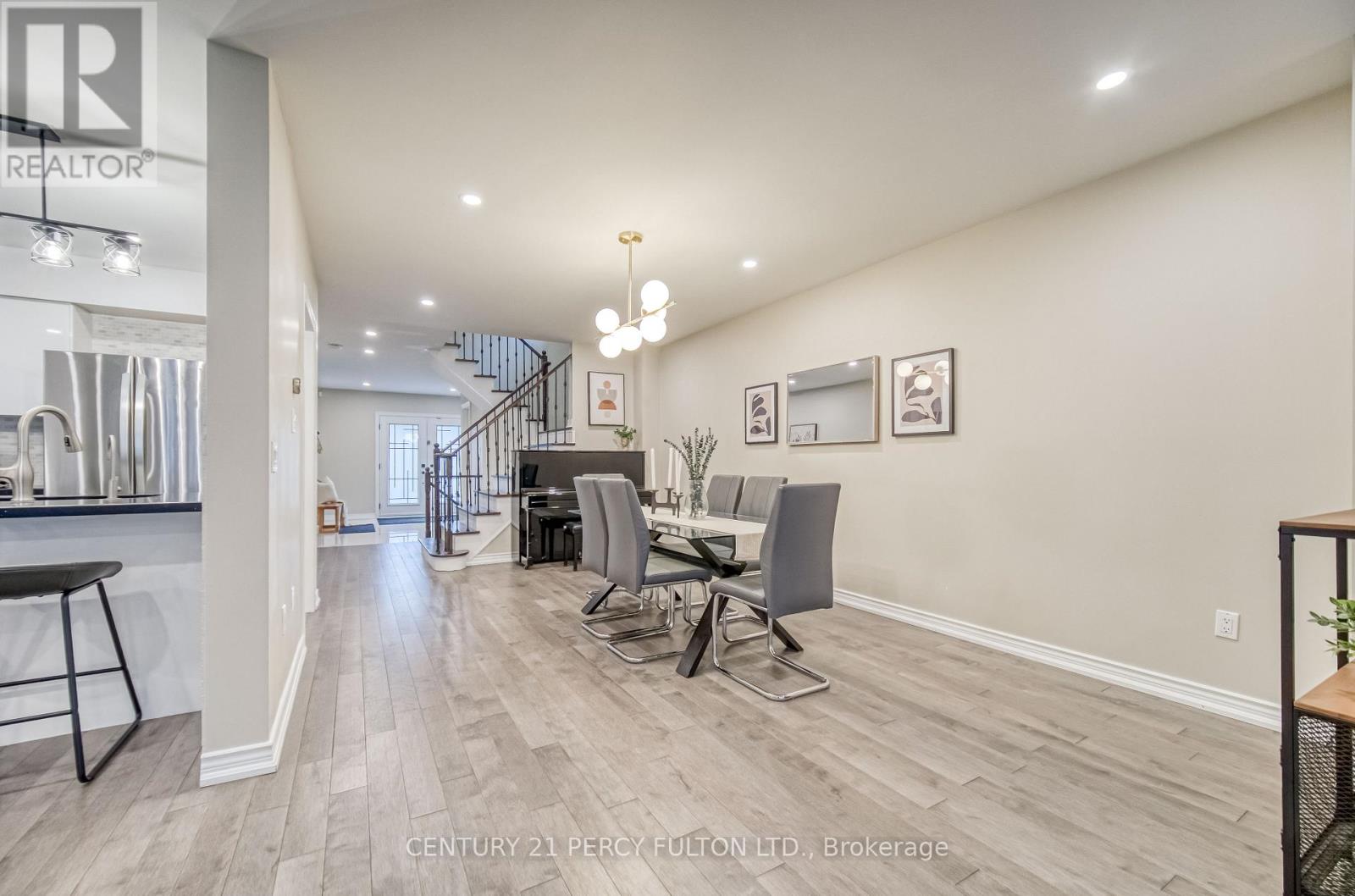 69 Ray Street, Markham, Ontario  L3R 4R6 - Photo 7 - N12185245