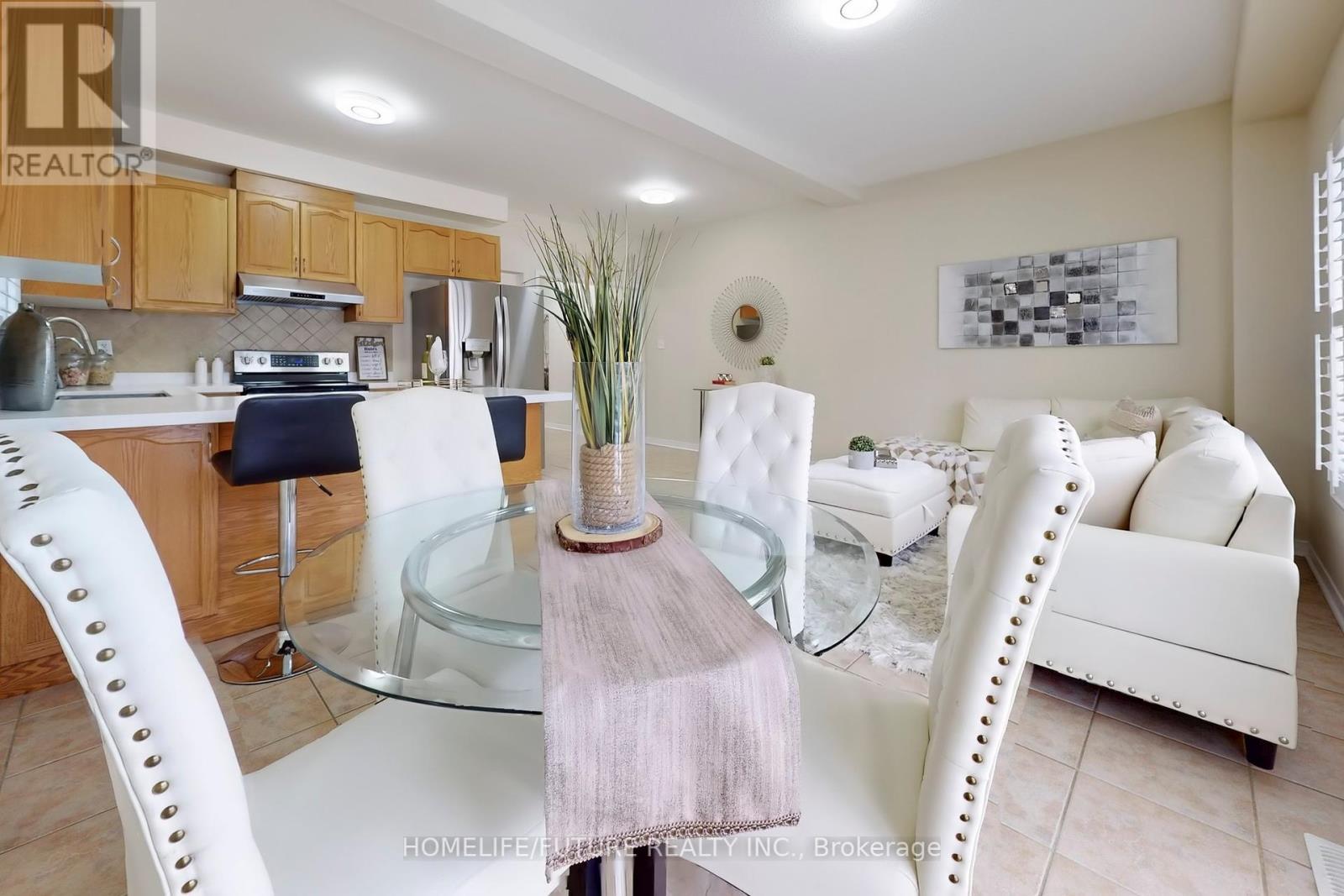 99 Lahore Crescent, Markham, Ontario  L3S 0A7 - Photo 14 - N12185251