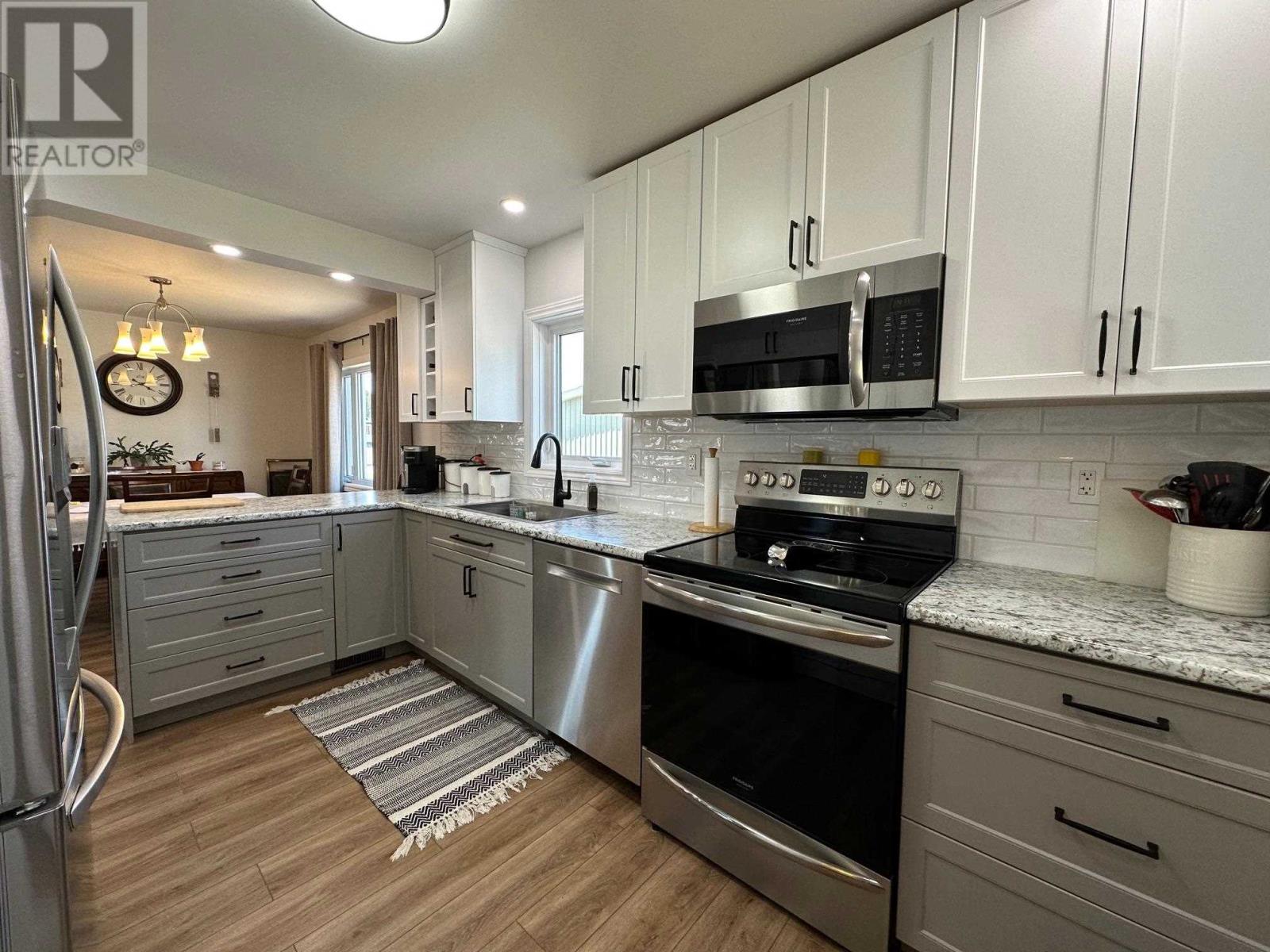 23 Pine Cres, Terrace Bay, Ontario  P0T 2W0 - Photo 4 - TB251140