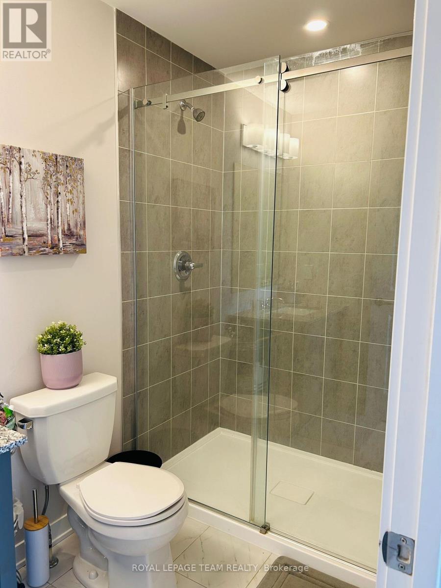 3040 Travertine Way, Ottawa, Ontario  K2J 6W9 - Photo 10 - X12185292
