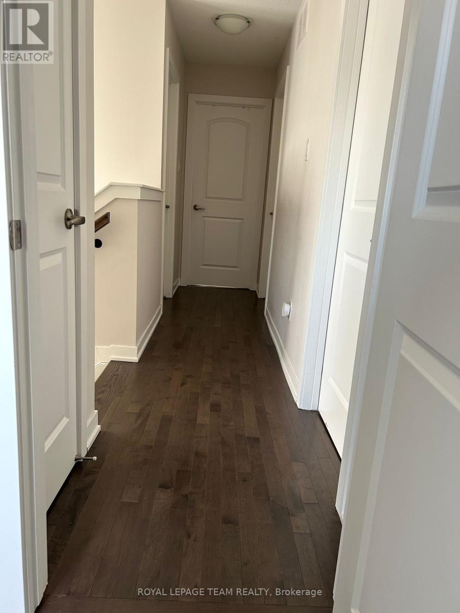 3040 Travertine Way, Ottawa, Ontario  K2J 6W9 - Photo 17 - X12185292
