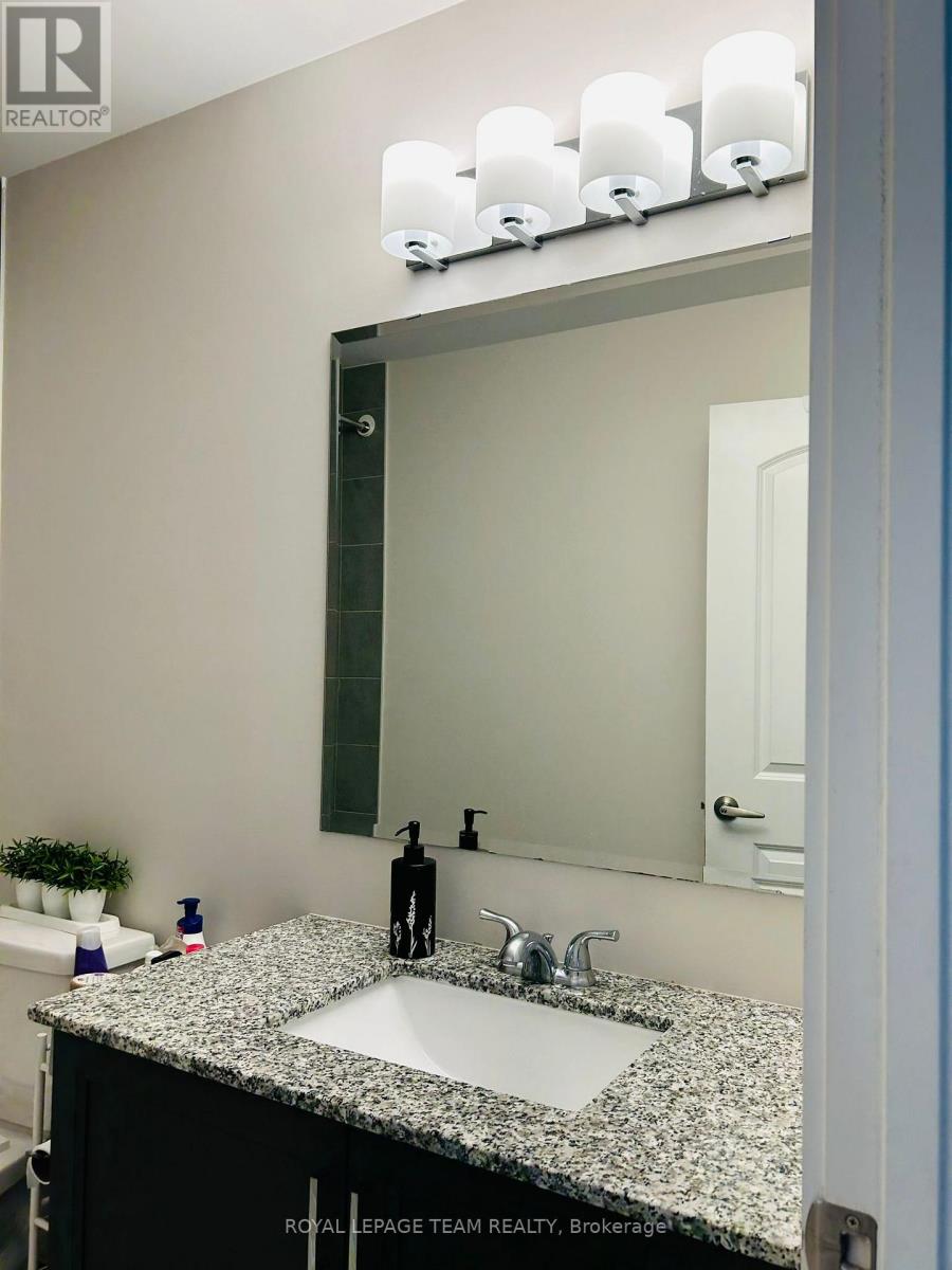 3040 Travertine Way, Ottawa, Ontario  K2J 6W9 - Photo 18 - X12185292