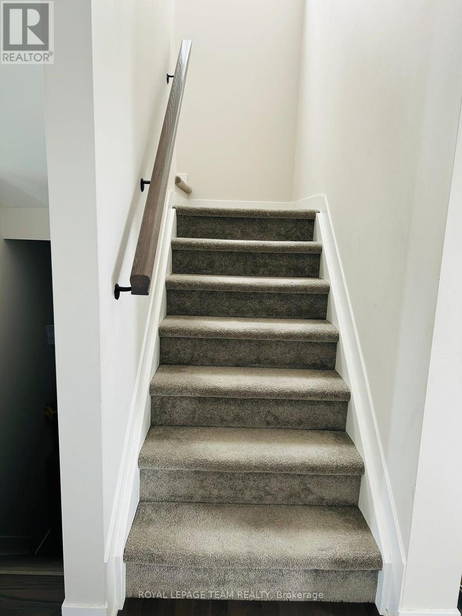3040 Travertine Way, Ottawa, Ontario  K2J 6W9 - Photo 21 - X12185292