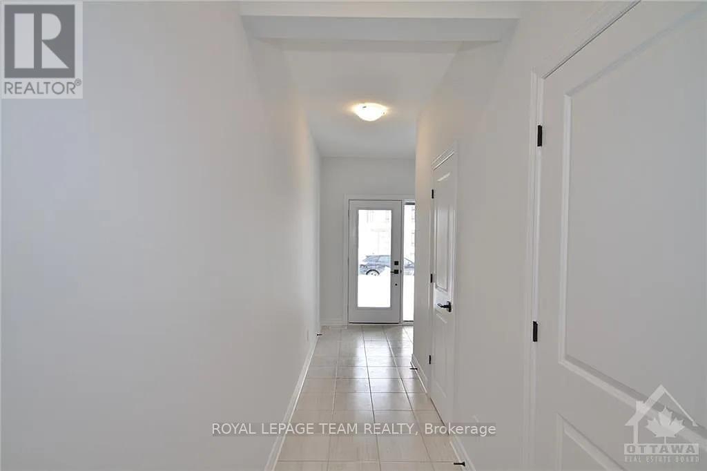 1010 Brian Good Avenue, Ottawa, Ontario  K4M 0R3 - Photo 4 - X12185333