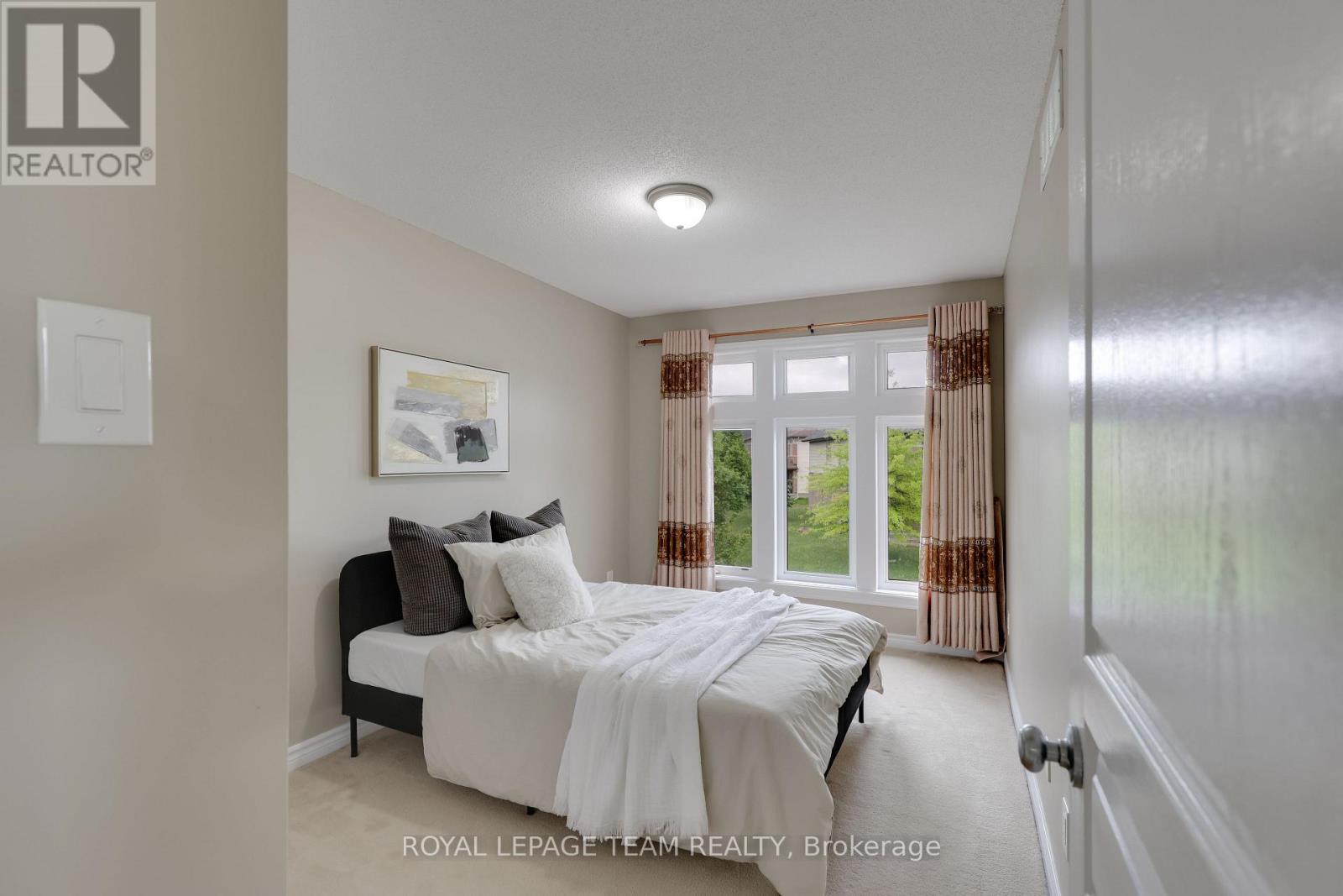 920 Fletcher Circle, Ottawa, Ontario  K2T 0B7 - Photo 39 - X12185395