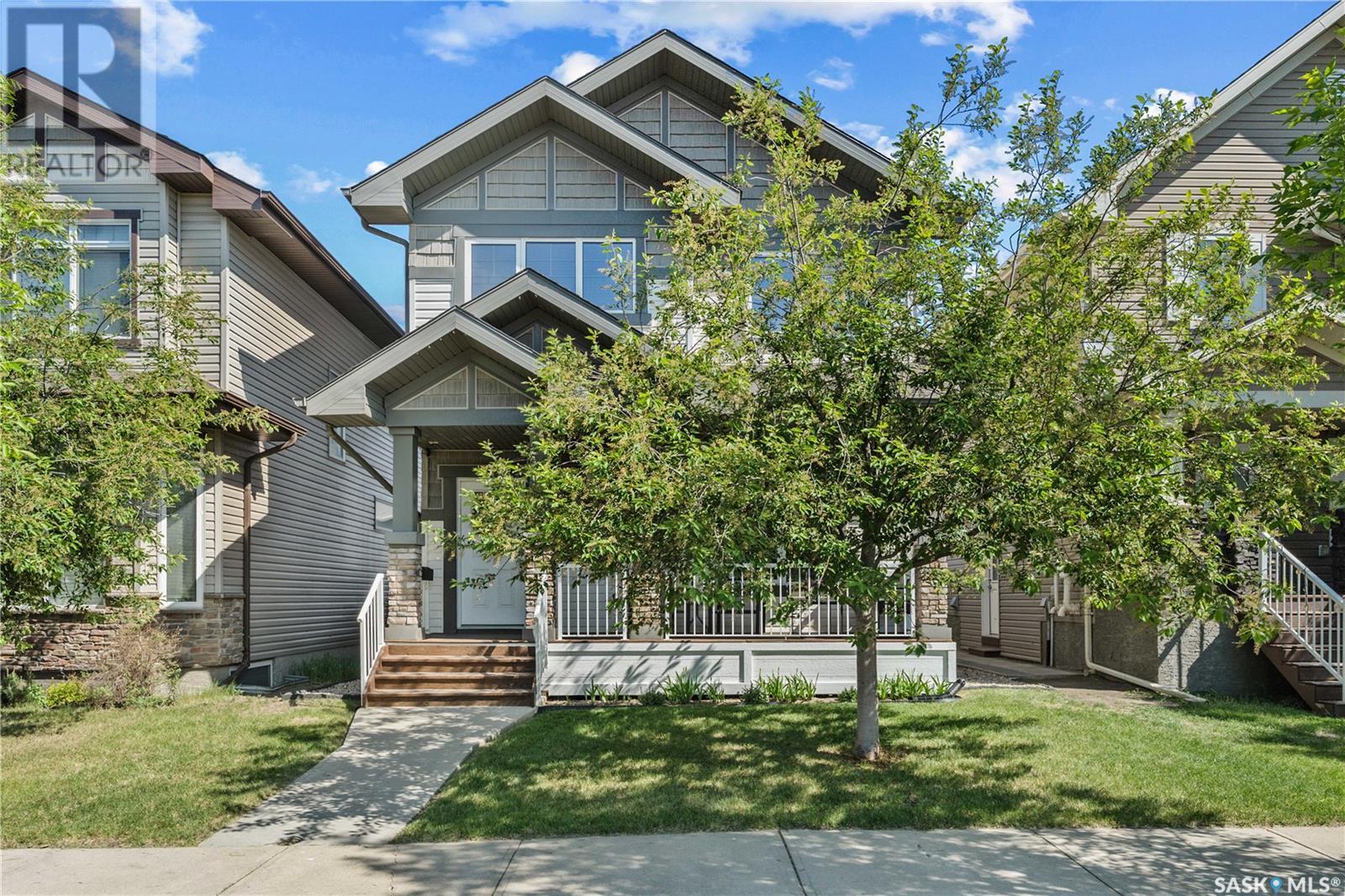 8826 Sherwood Drive, Regina, Saskatchewan  S4Y 0B6 - Photo 2 - SK007743