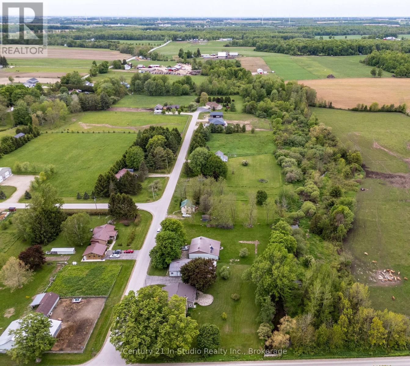 85695 St. Helens Line, Ashfield-Colborne-Wawanosh, Ontario N0G 2H0 - Photo 12 - X12185363