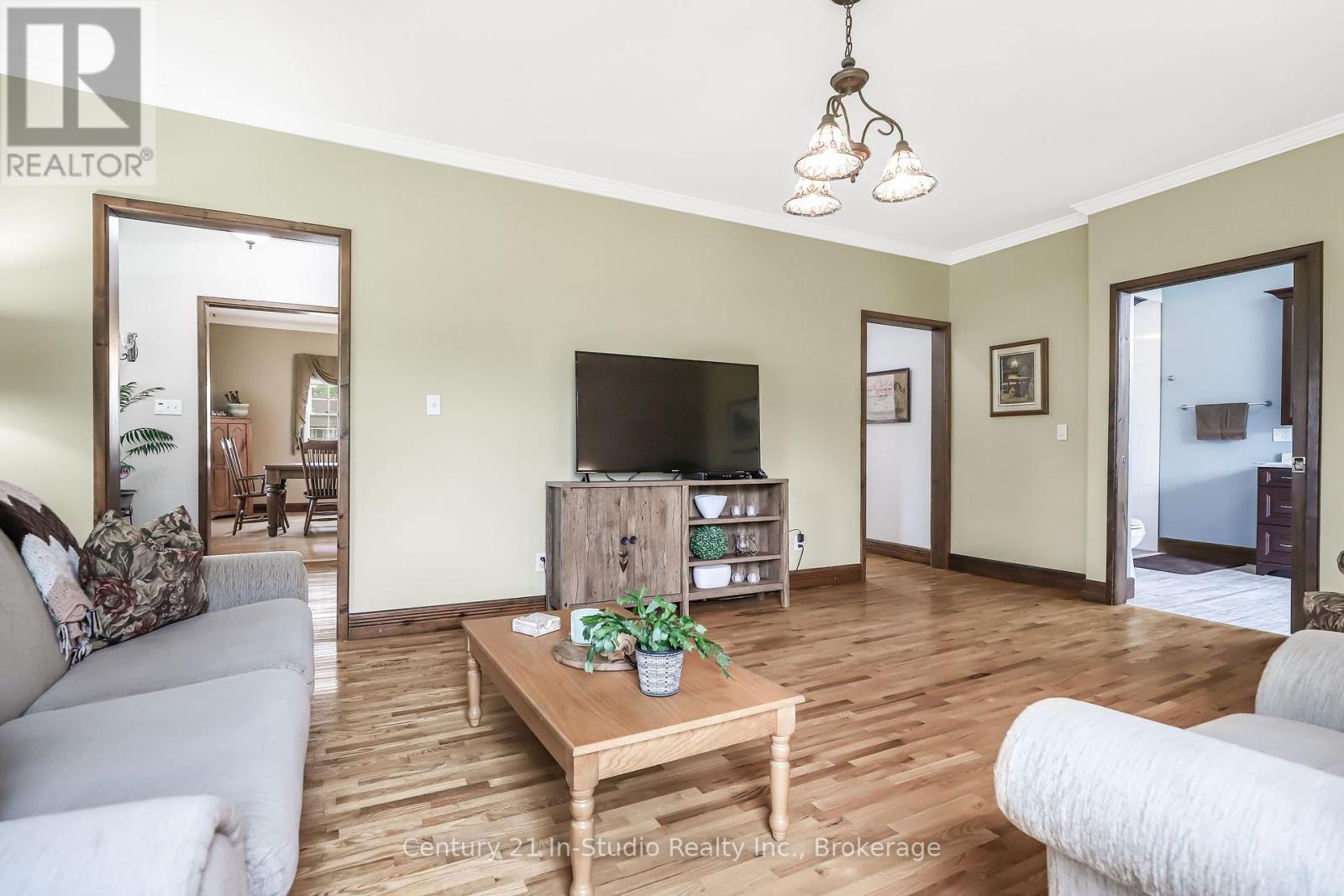 85695 St. Helens Line, Ashfield-Colborne-Wawanosh, Ontario N0G 2H0 - Photo 15 - X12185363