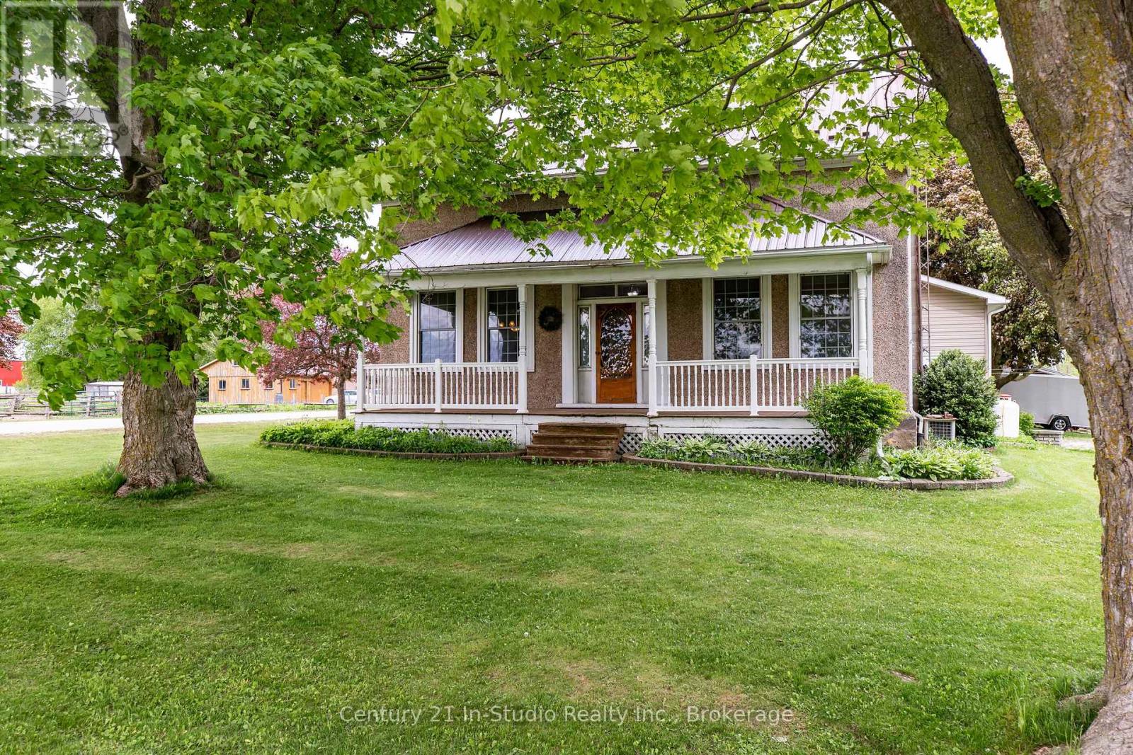 85695 St. Helens Line, Ashfield-Colborne-Wawanosh, Ontario N0G 2H0 - Photo 4 - X12185363