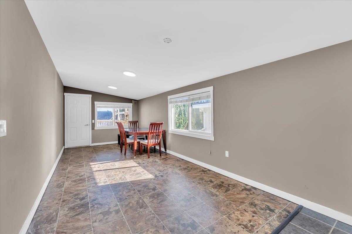45295 Bernard Avenue, Chilliwack Proper West, Chilliwack, British Columbia  V2P 1H3 - Photo 6 - R3009224