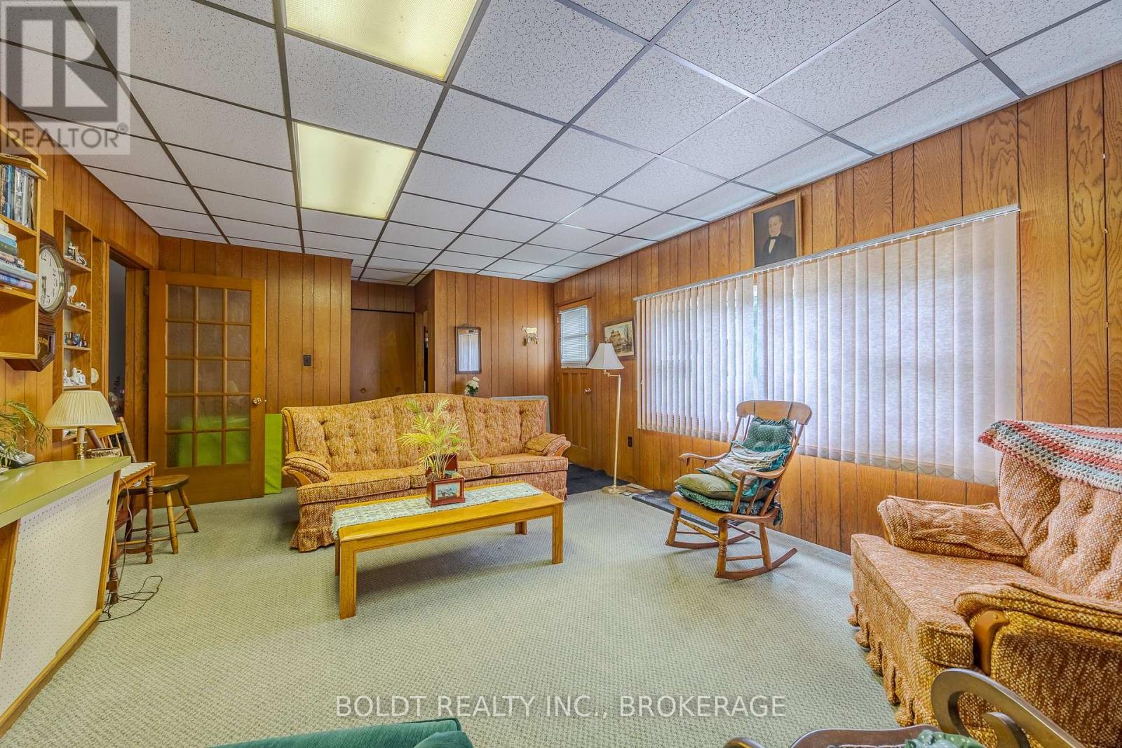 1828 Decew Road, Thorold (Confederation Heights), Ontario  L0S 1E6 - Photo 4 - X12185415