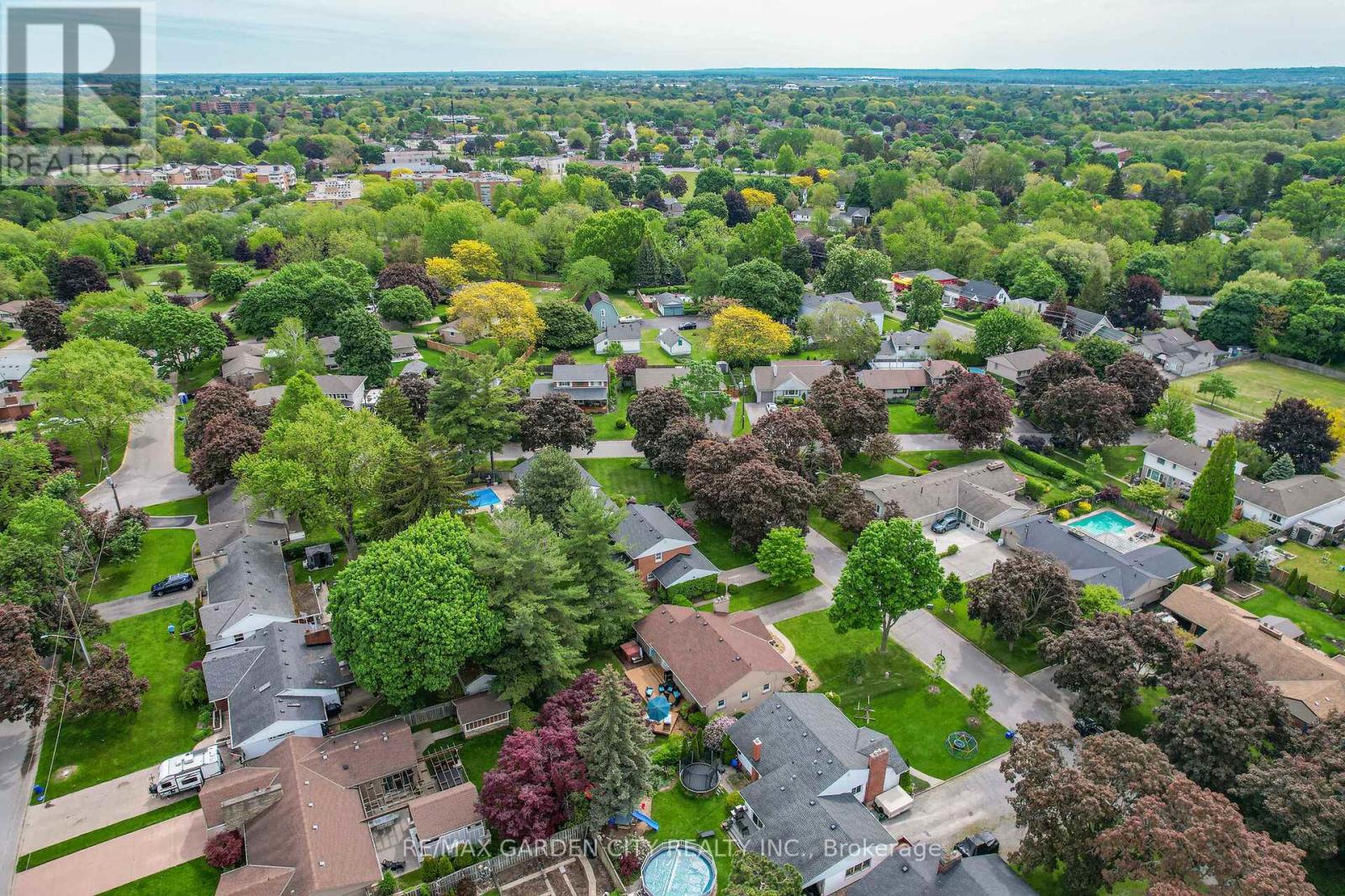 17 Sunnyside Drive, St. Catharines, Ontario  L2M 1Z9 - Photo 37 - X12185227