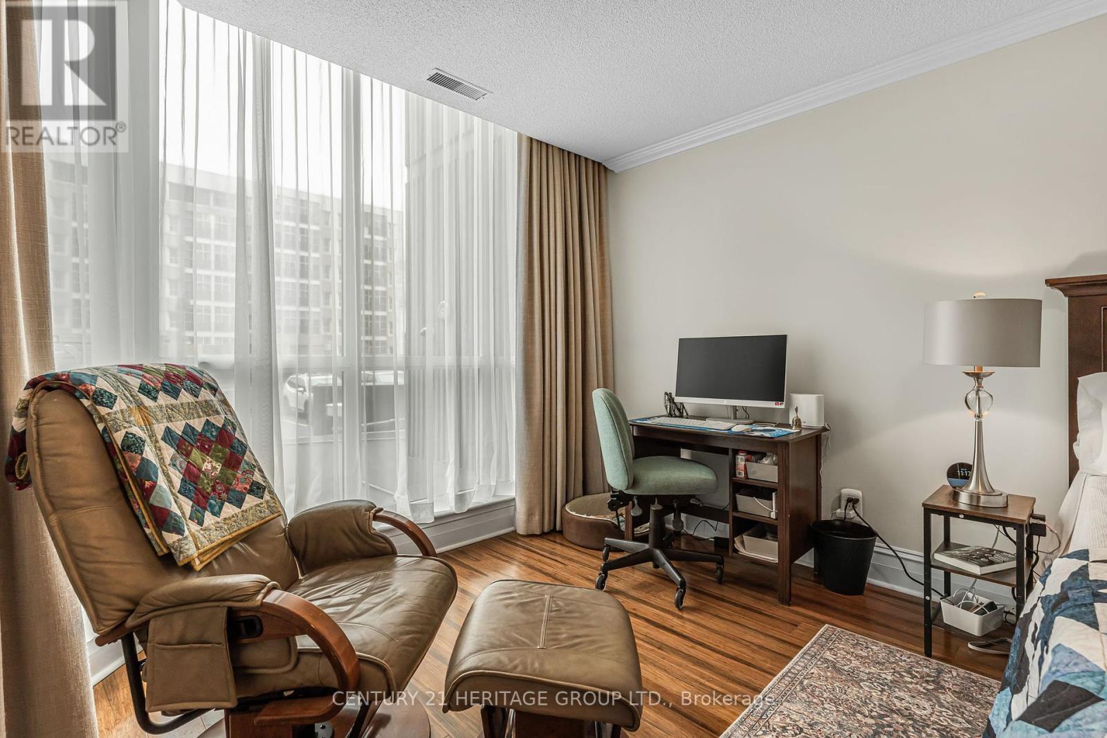 102 - 67 Caroline Street S, Hamilton, Ontario  L8P 3K6 - Photo 8 - X12185273