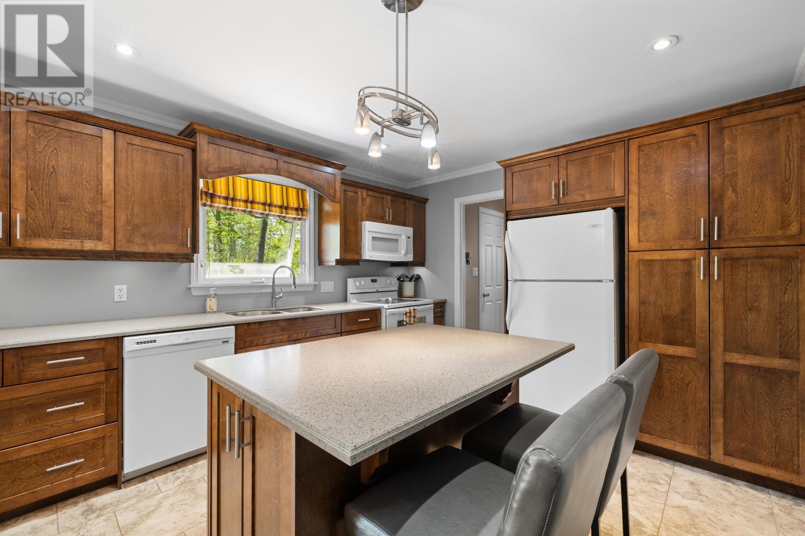5 Bardin, Charlottetown, Prince Edward Island  C1E 1L8 - Photo 6 - 202512921