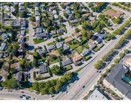 727 Glenburn Street, kelowna, British Columbia