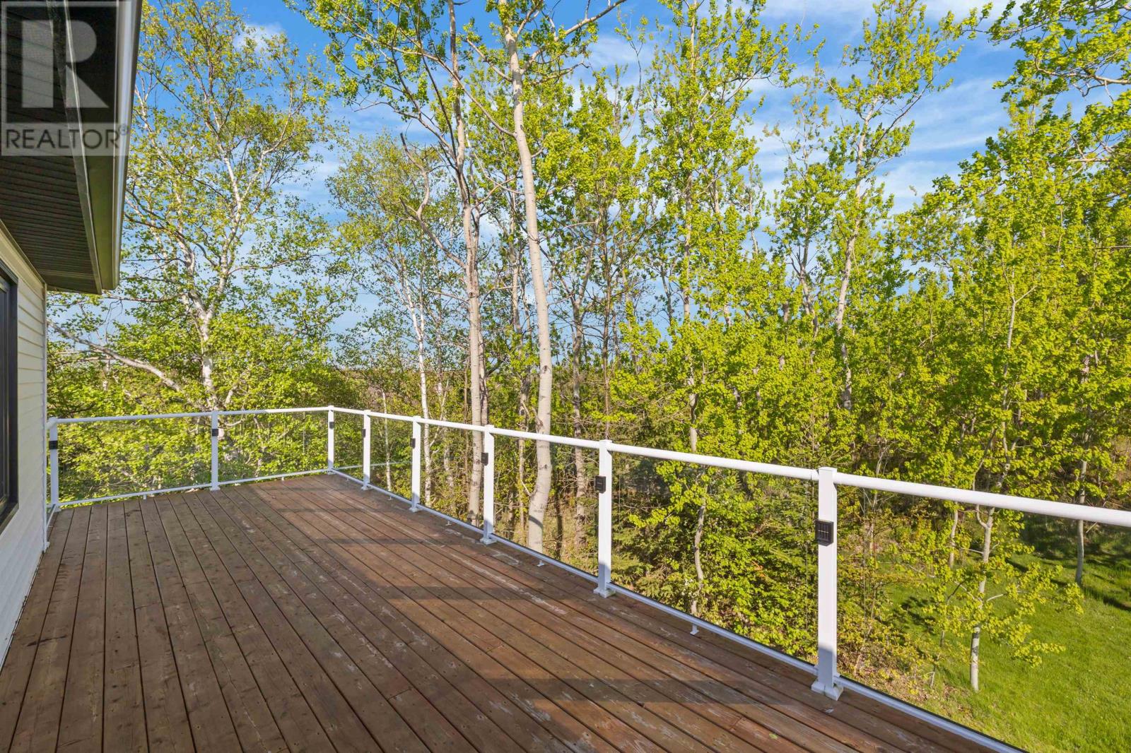 Property at 33 Beacon Hill Drive image 3