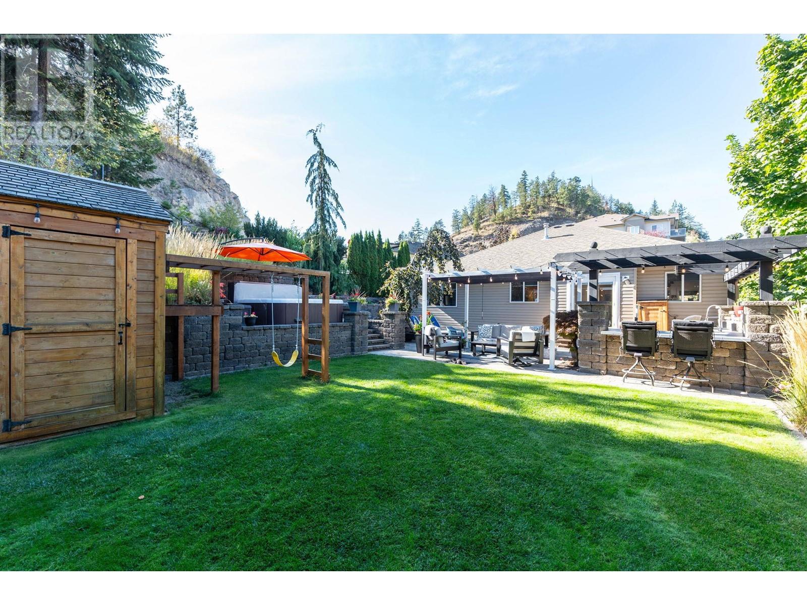 2492 Shannon View Drive, West Kelowna, BC V4T2T3
