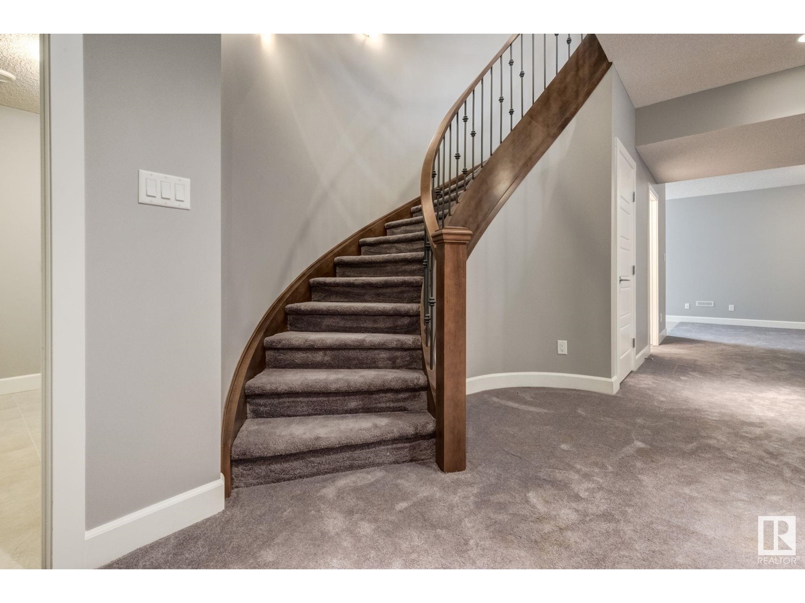 8218 Gourlay Cl Nw, Edmonton, Alberta  T5T 7E9 - Photo 43 - E4439512