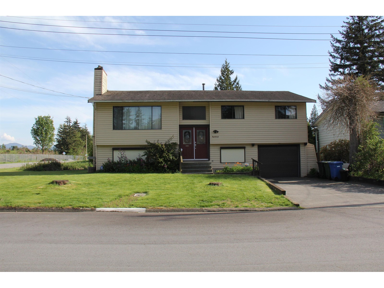 34392 REDWOOD AVENUE, Abbotsford, British Columbia