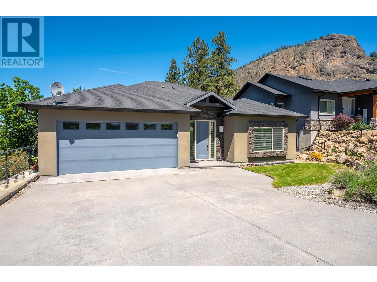 192 Nicola Place, Summerland, British Columbia