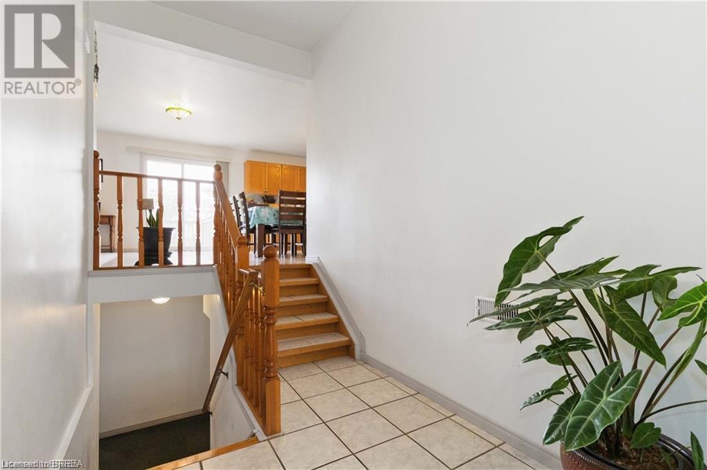 116 Terrace Hill Street, Brantford, Ontario  N3R 1G3 - Photo 4 - 40734768