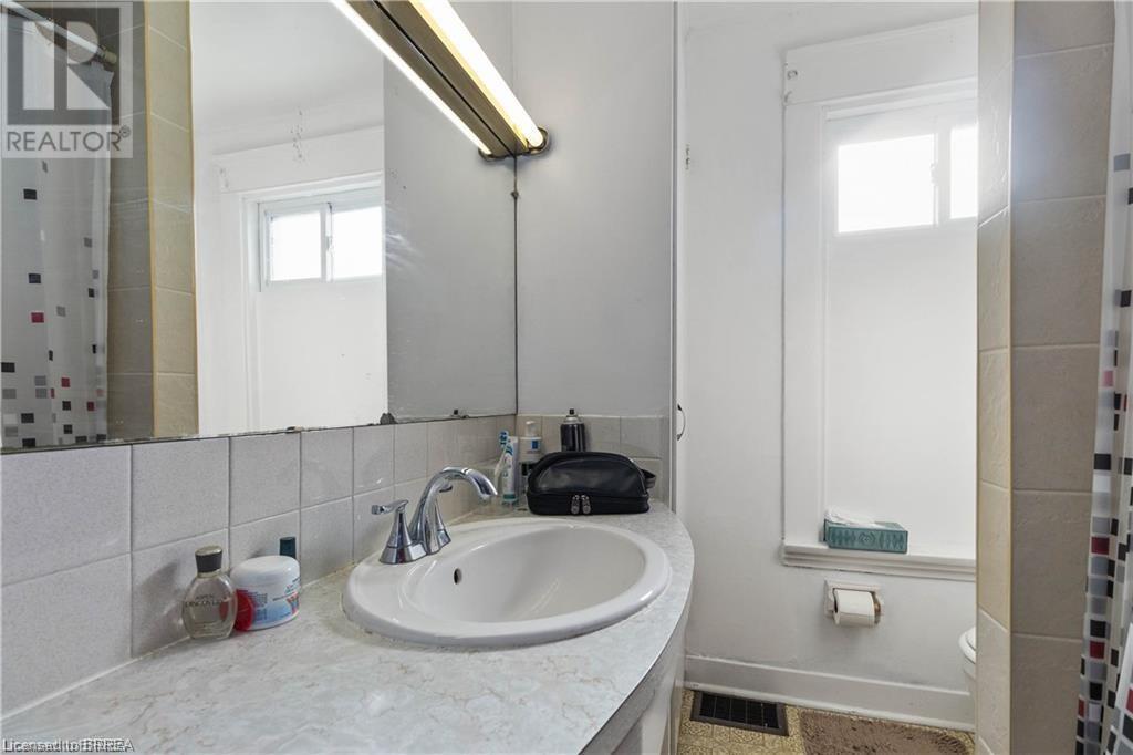 116 Terrace Hill Street, Brantford, Ontario  N3R 1G3 - Photo 27 - 40734768