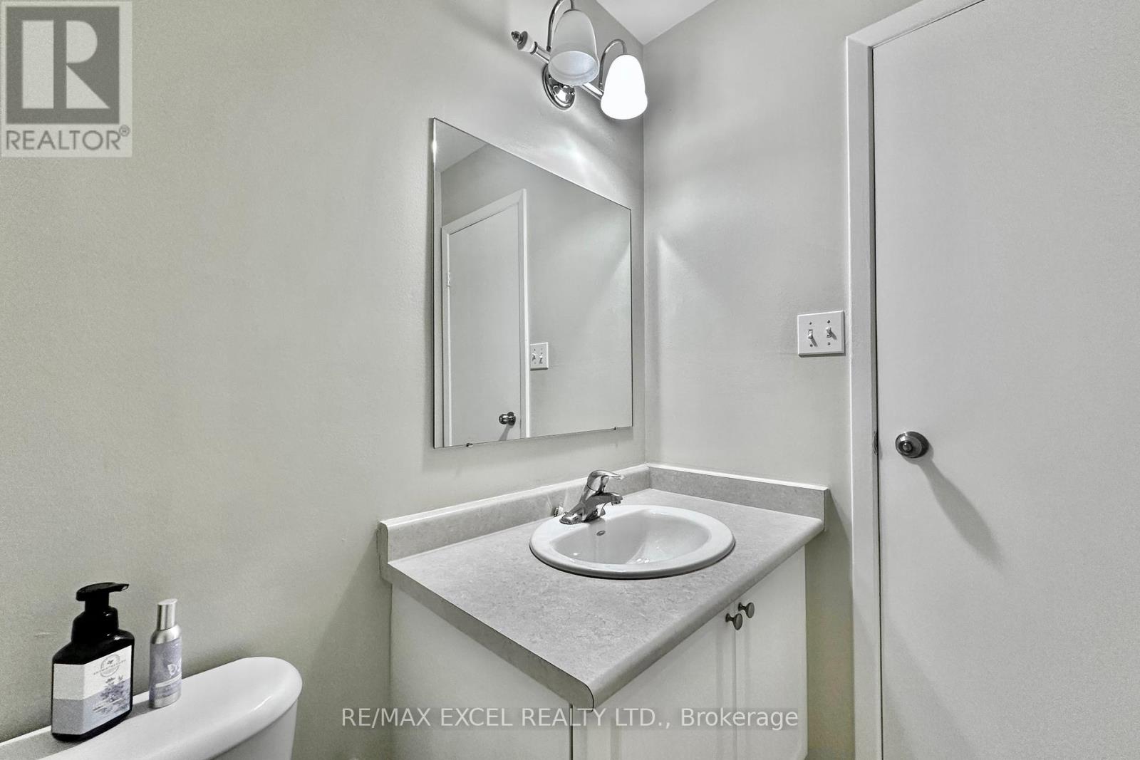 40 New Port Way, Markham, Ontario  L3T 5G4 - Photo 25 - N12185331