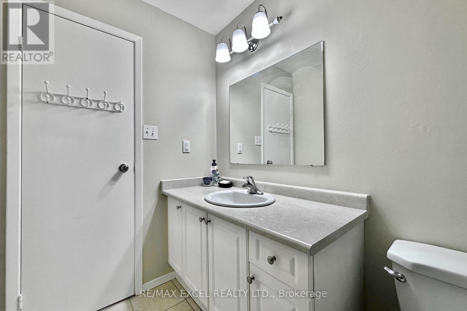 40 New Port Way, Markham, Ontario  L3T 5G4 - Photo 31 - N12185331