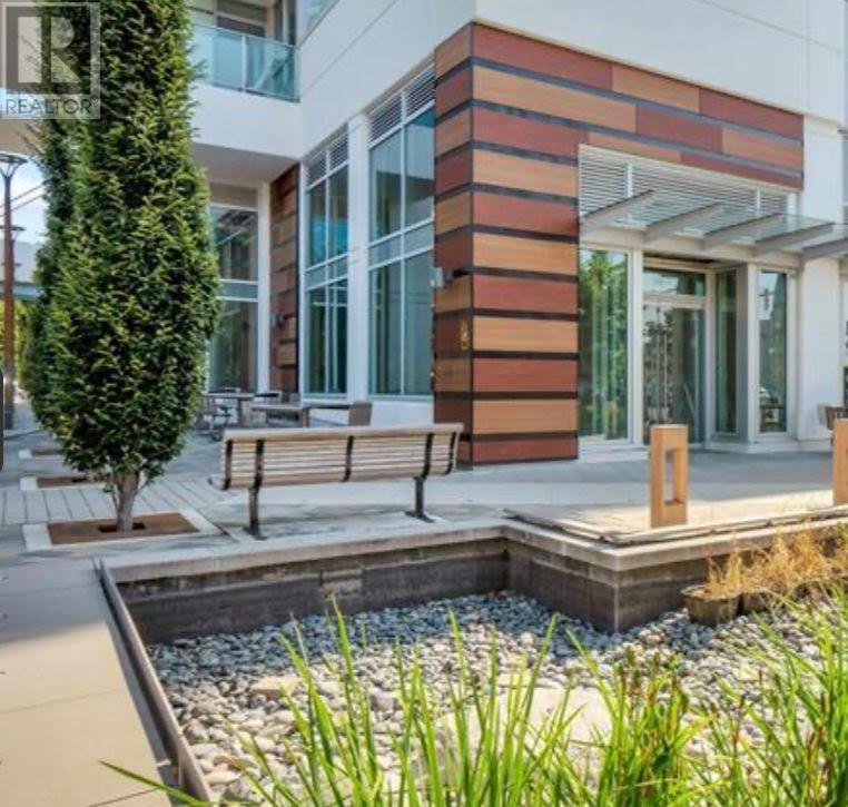 1611 CAPILANO ROAD, North Vancouver, British Columbia
