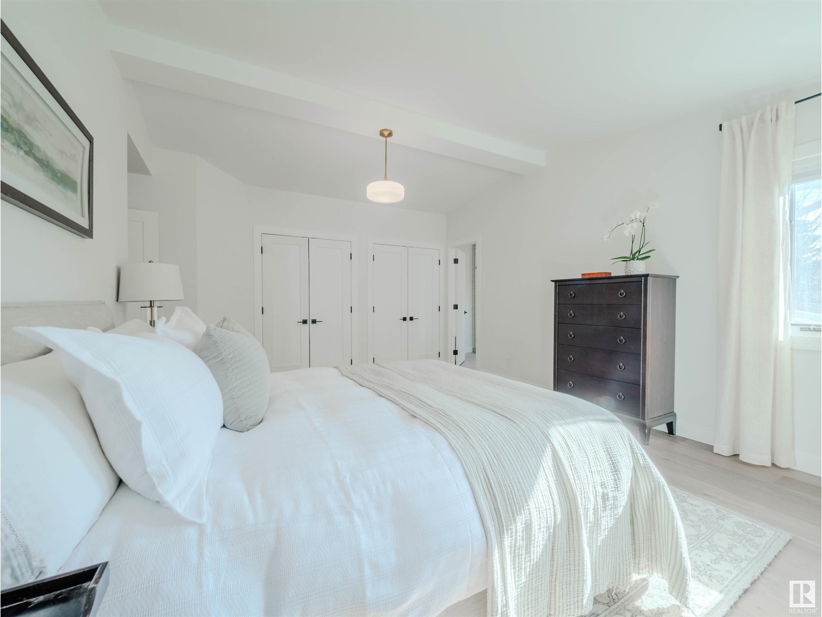 Property at 261 HEAGLE CR NW image 4