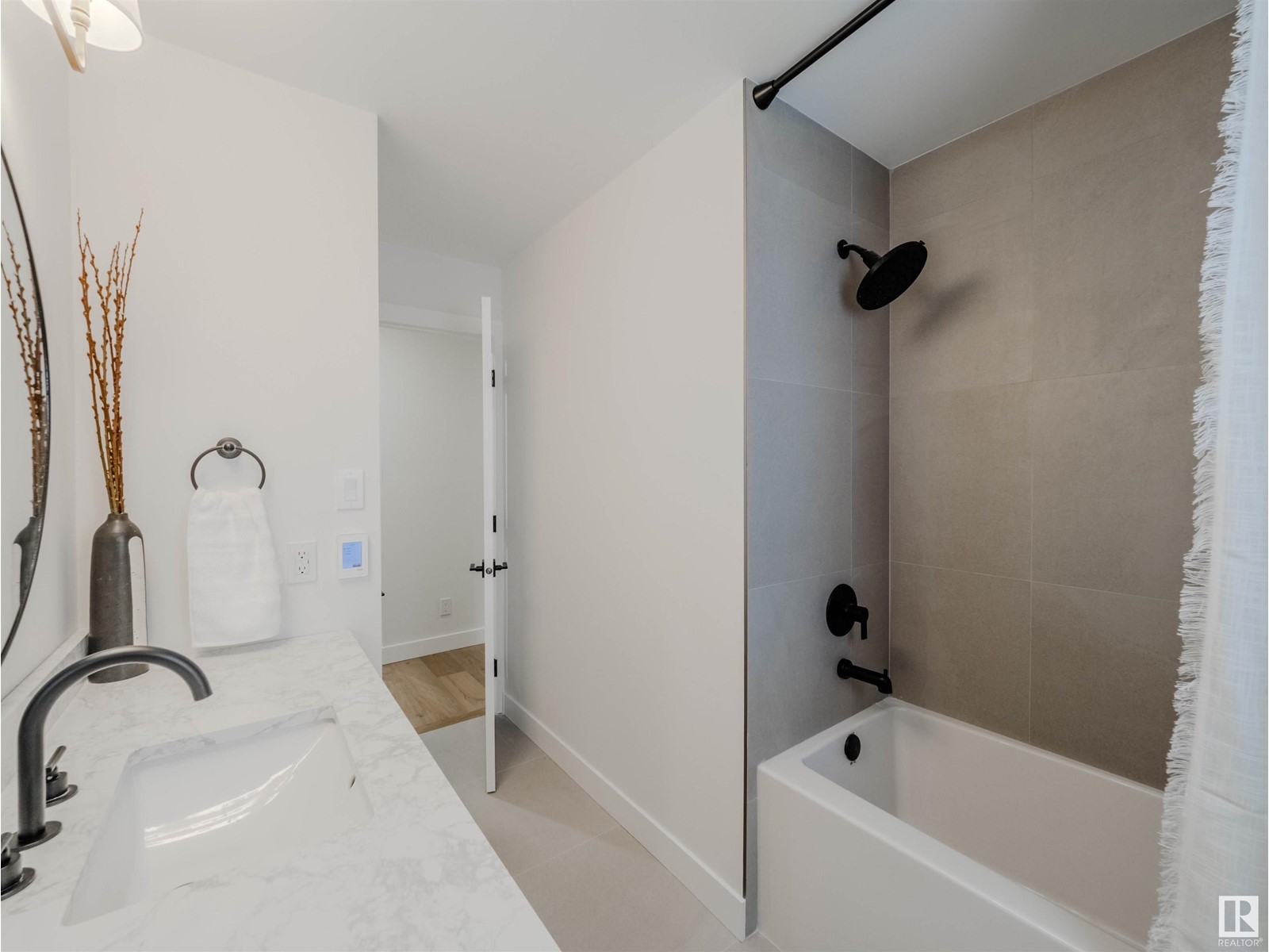 261 Heagle Cr Nw, Edmonton, Alberta  T6R 1W2 - Photo 47 - E4432700