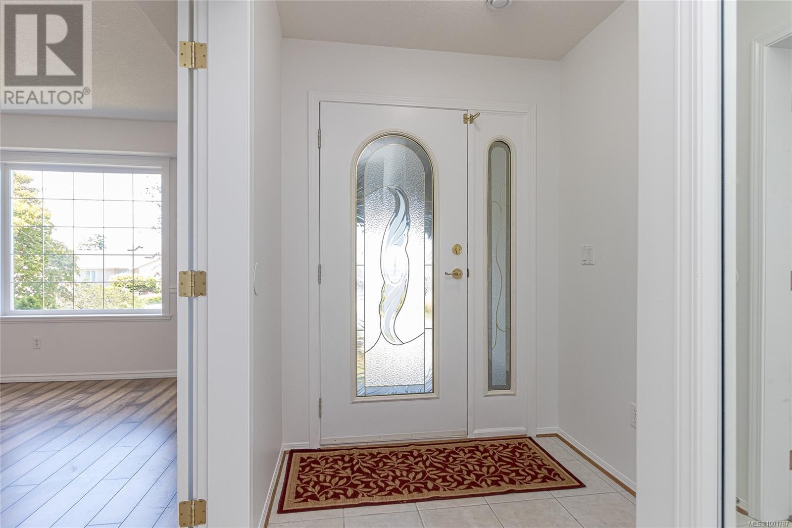 6573 Pelican Way, Nanaimo, British Columbia  V9V 1P9 - Photo 4 - 1001787