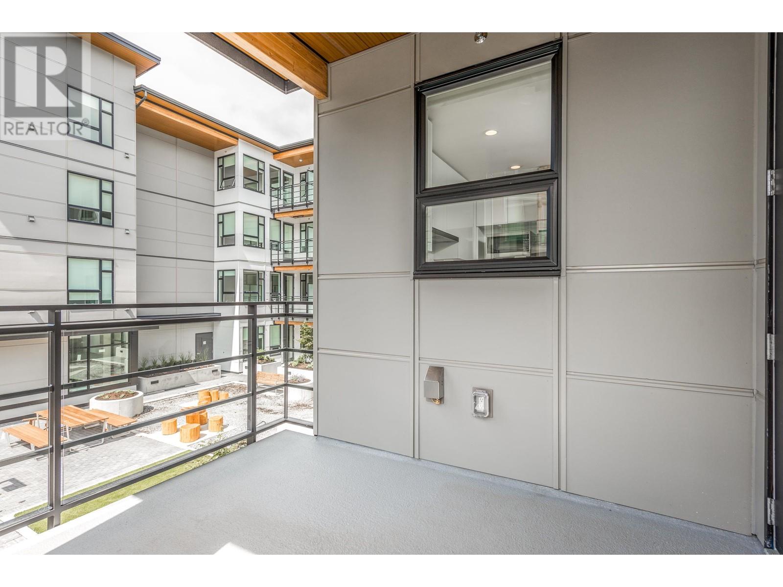 111 715 W 15th Street, North Vancouver, British Columbia  V7M 1T2 - Photo 11 - R3008833