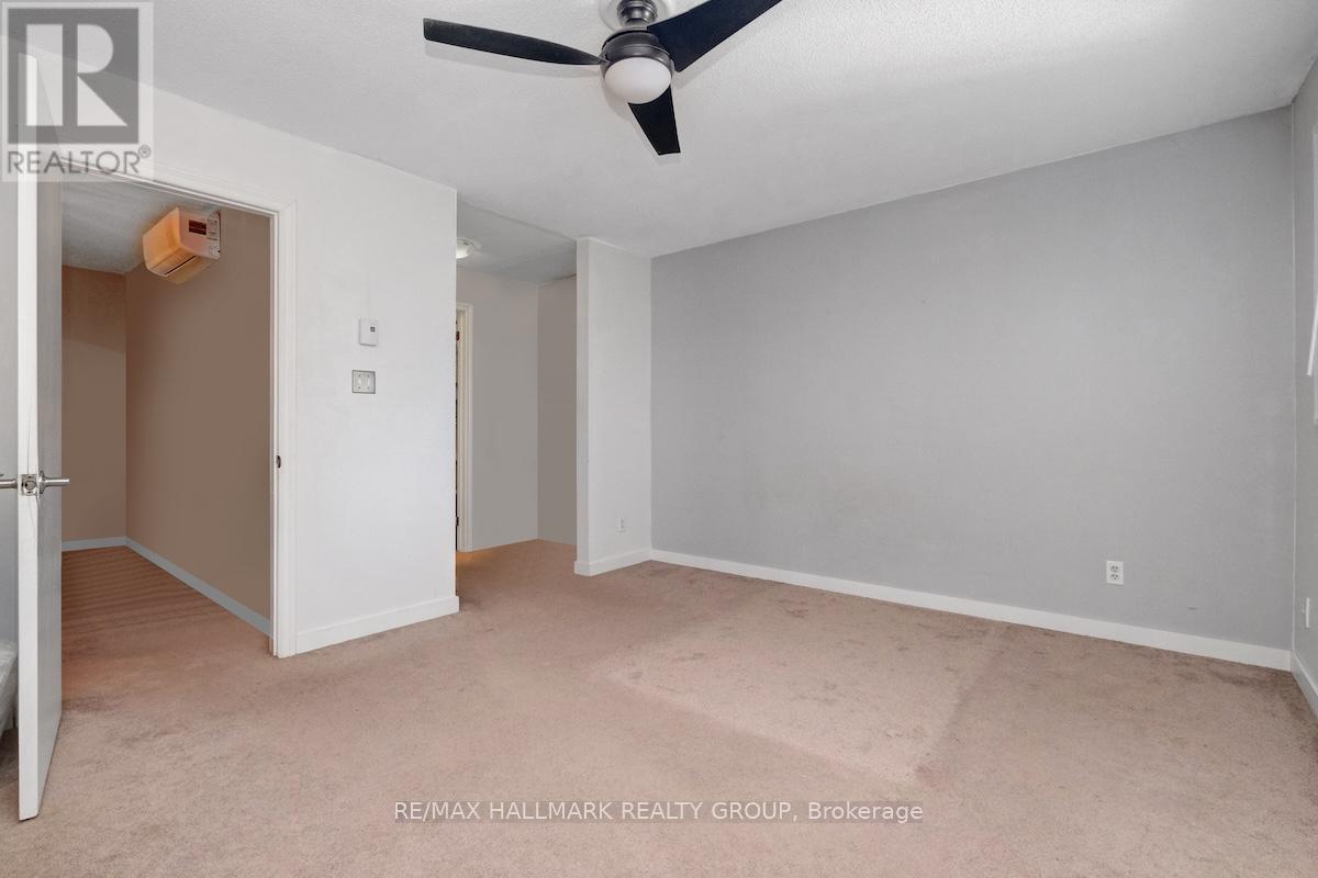 6403 Viseneau Drive, Ottawa, Ontario  K1C 5E7 - Photo 7 - X12185500