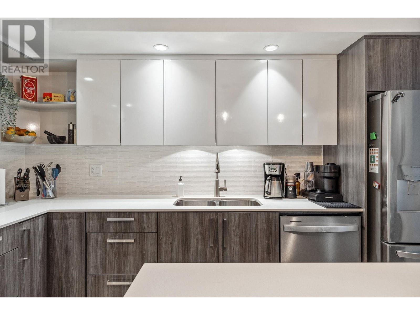 501 160 Shoreline Circle, Port Moody, British Columbia  V3H 0B2 - Photo 4 - R3009262