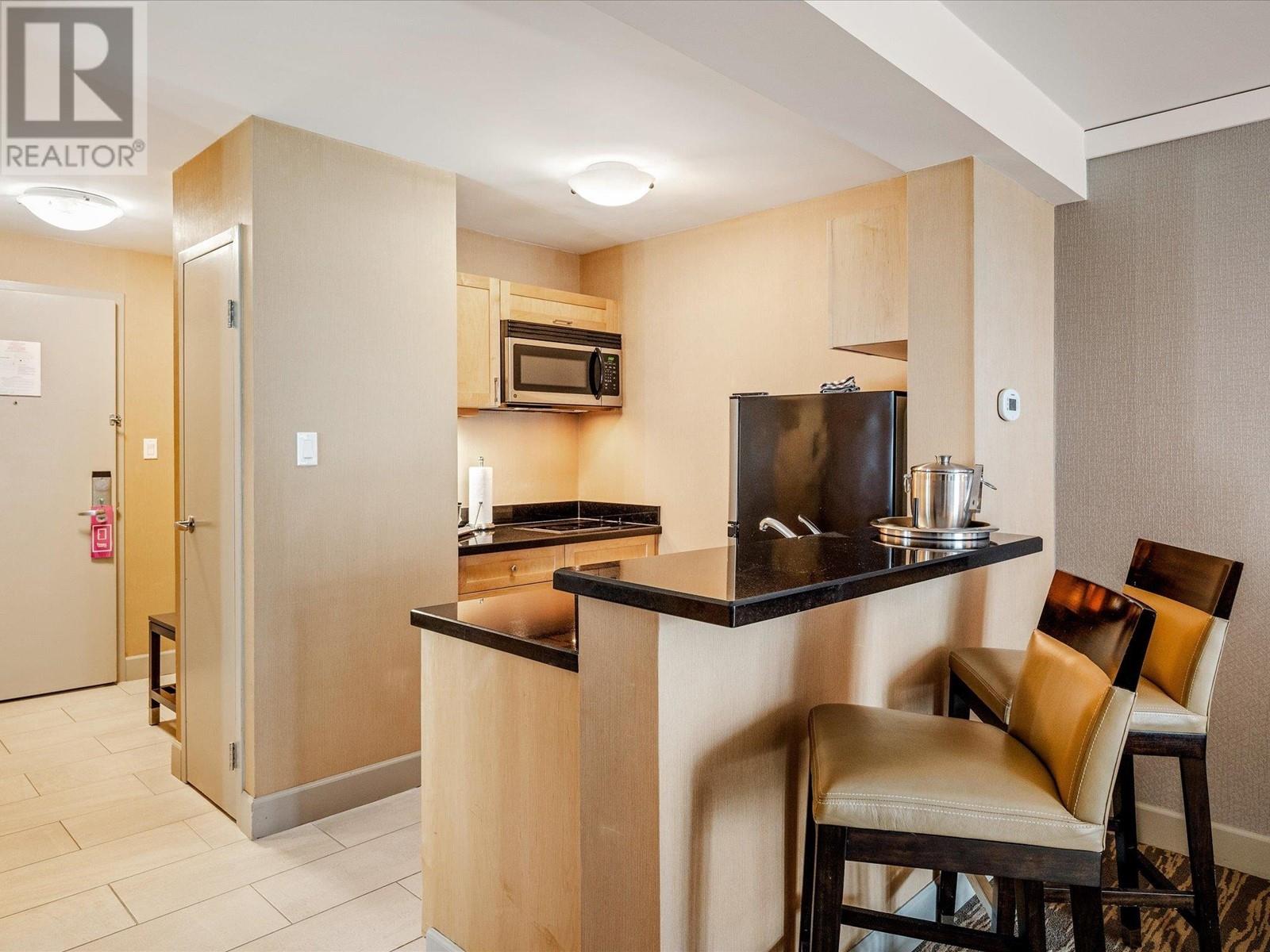 306 4050 Whistler Way, Whistler, British Columbia  V8E 1H9 - Photo 10 - R3009264