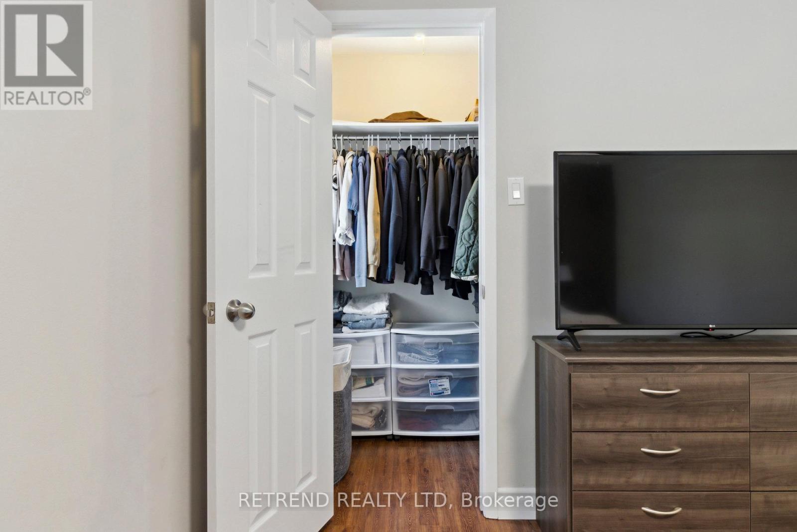 8 Niles Way, Markham, Ontario  L3T 5B8 - Photo 24 - N12177596