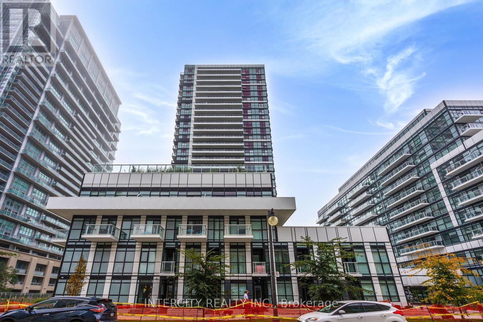 2605 - 251 Manitoba Street, Toronto, Ontario  M8Y 0C7 - Photo 2 - W12185286