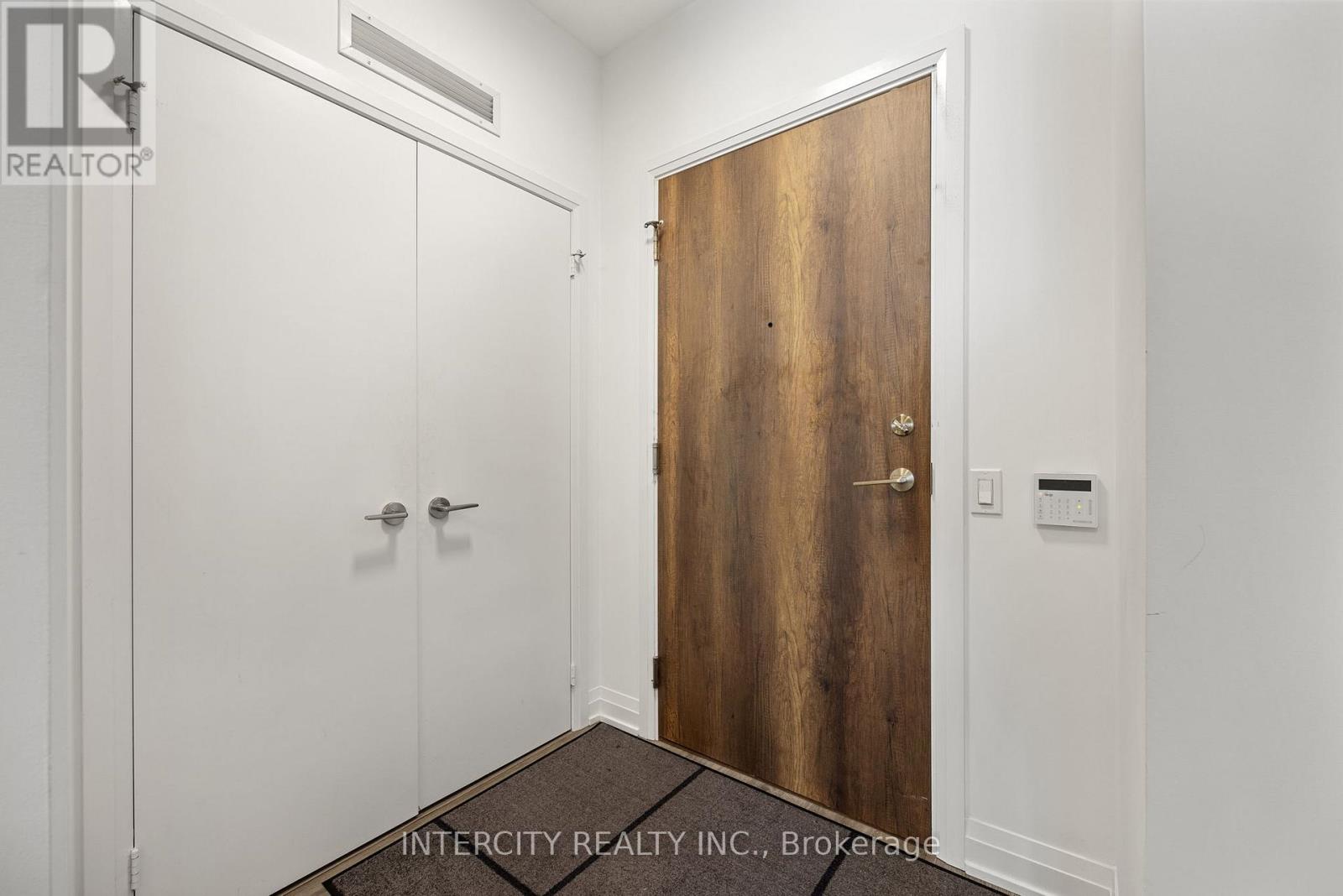 2605 - 251 Manitoba Street, Toronto, Ontario  M8Y 0C7 - Photo 5 - W12185286