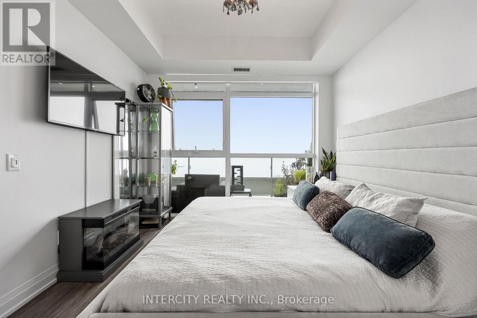 2605 - 251 Manitoba Street, Toronto, Ontario  M8Y 0C7 - Photo 8 - W12185286