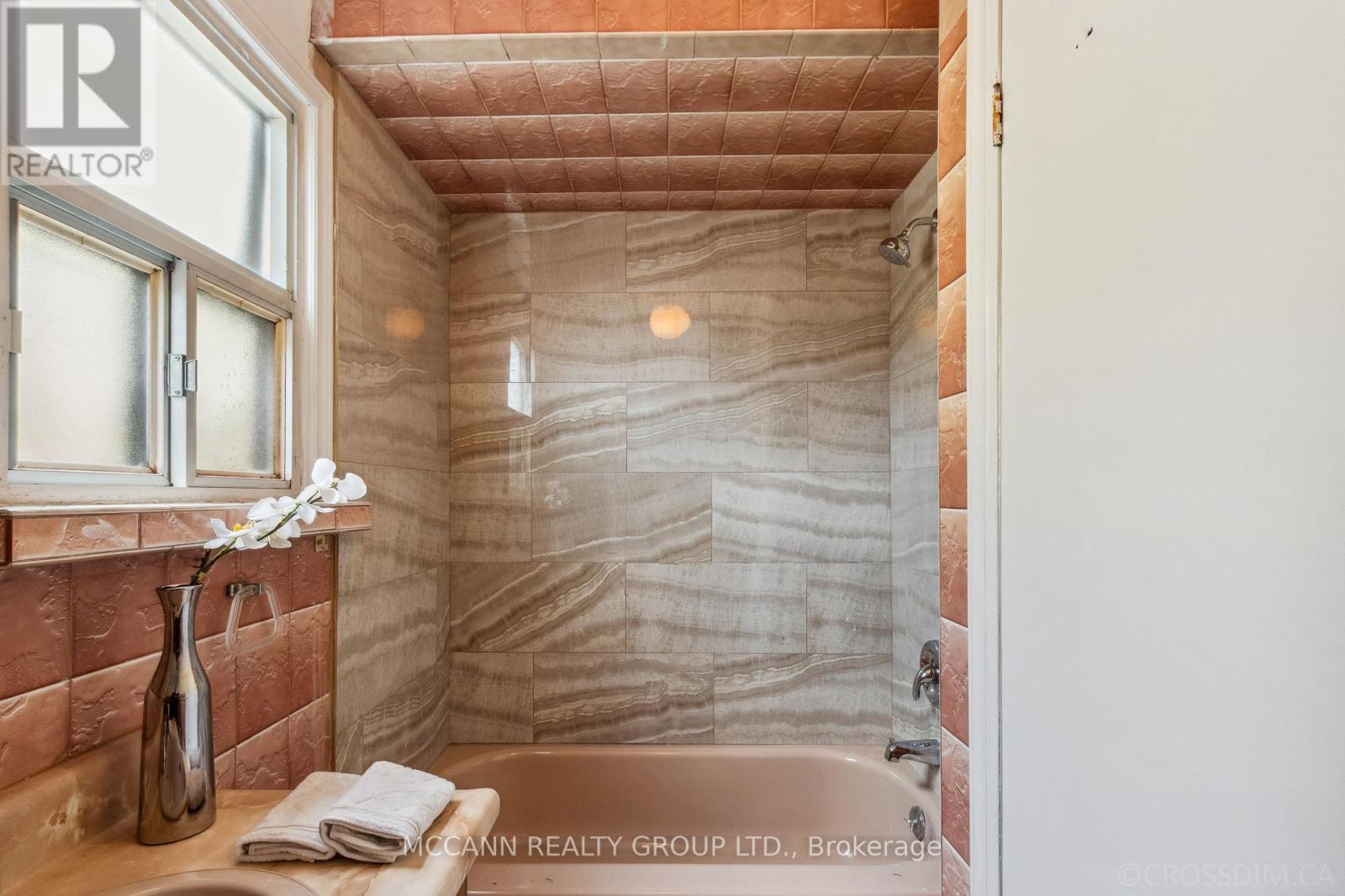 396 Nairn Avenue, Toronto, Ontario  M6E 4J3 - Photo 23 - W12185329