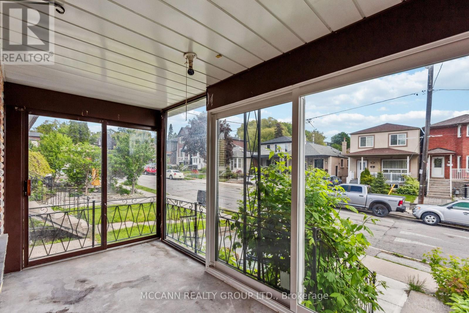 396 Nairn Avenue, Toronto, Ontario  M6E 4J3 - Photo 5 - W12185329