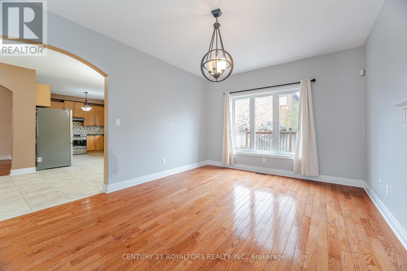 67 Saint Hubert Drive, Brampton, Ontario  L6P 1Y5 - Photo 17 - W12185341
