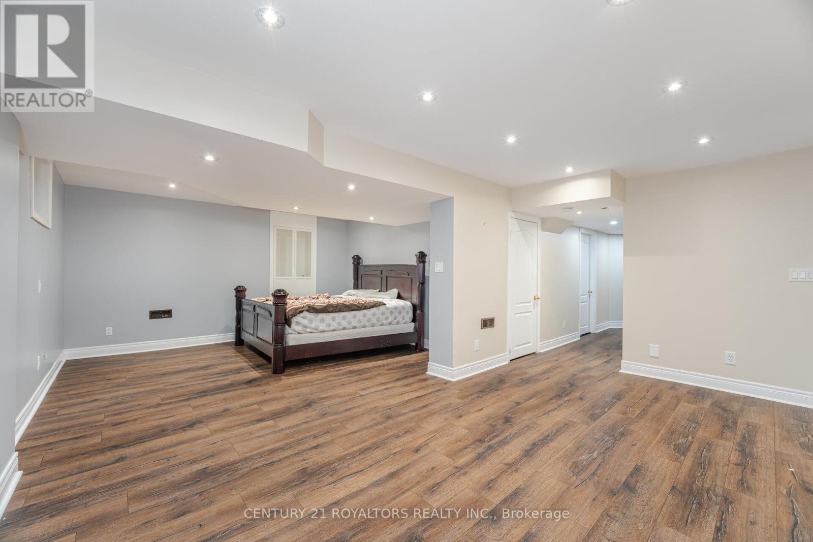 67 Saint Hubert Drive, Brampton, Ontario  L6P 1Y5 - Photo 46 - W12185341